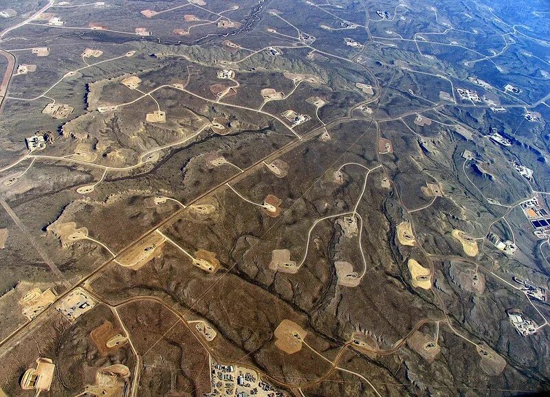 Oil and gas field, Wyoming