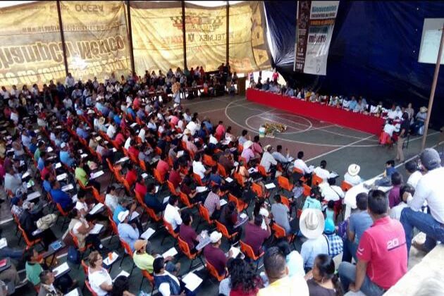 ENCUENTRO NACIONAL contra el modelo extractivo minero ENCUENTRO NACIONAL contra el modelo extractivo minero